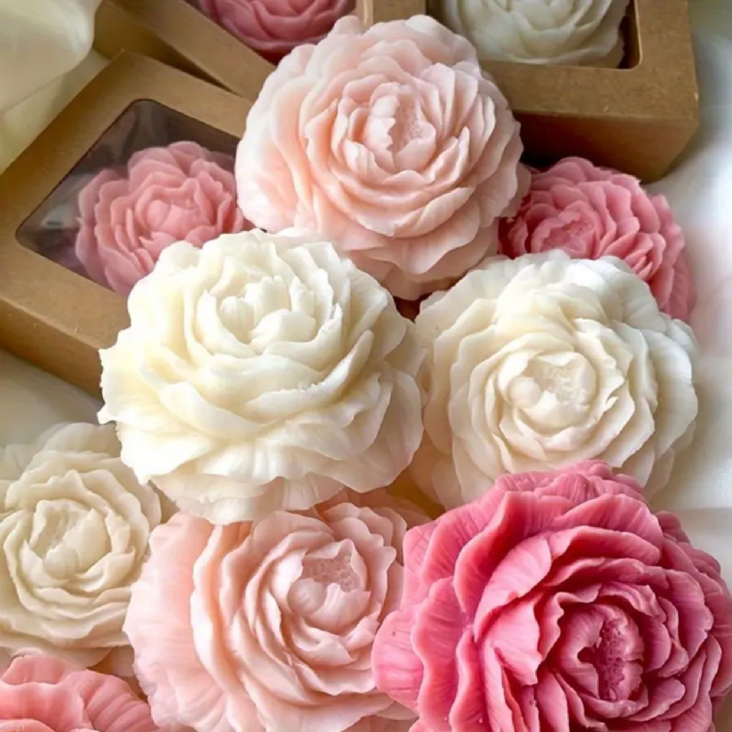 Gül desen mum
